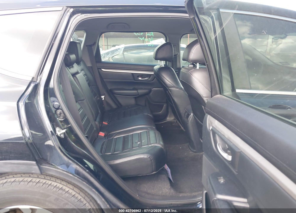 2017 HONDA CR-V LX VIN: 7FARW5H30HE003063