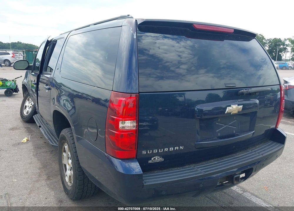 2008 CHEVROLET SUBURBAN 1500 VIN: 3GNFK16388G176479