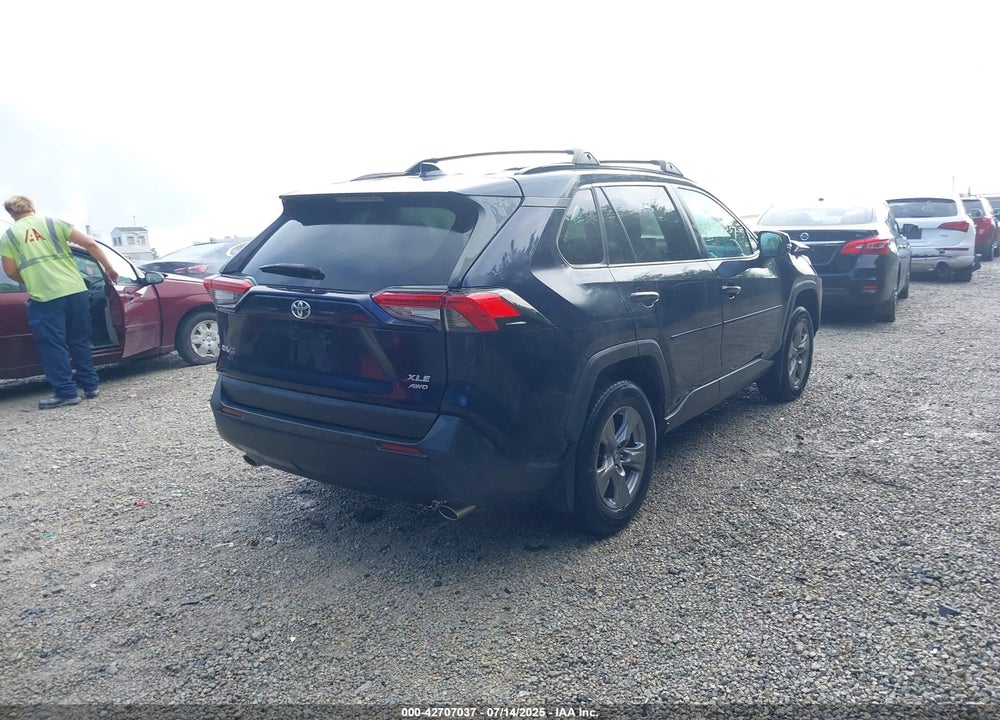 2022 TOYOTA RAV4 VIN: 2T3P1RFV5NW259010