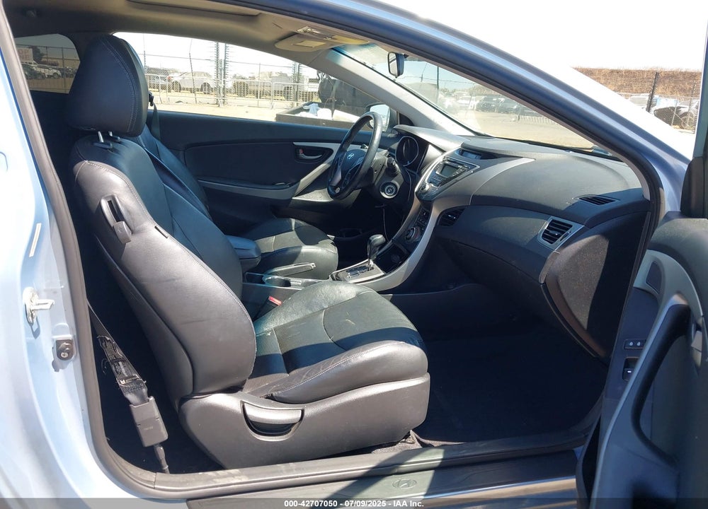 2013 HYUNDAI ELANTRA VIN: KMHDH6AE2DU010160