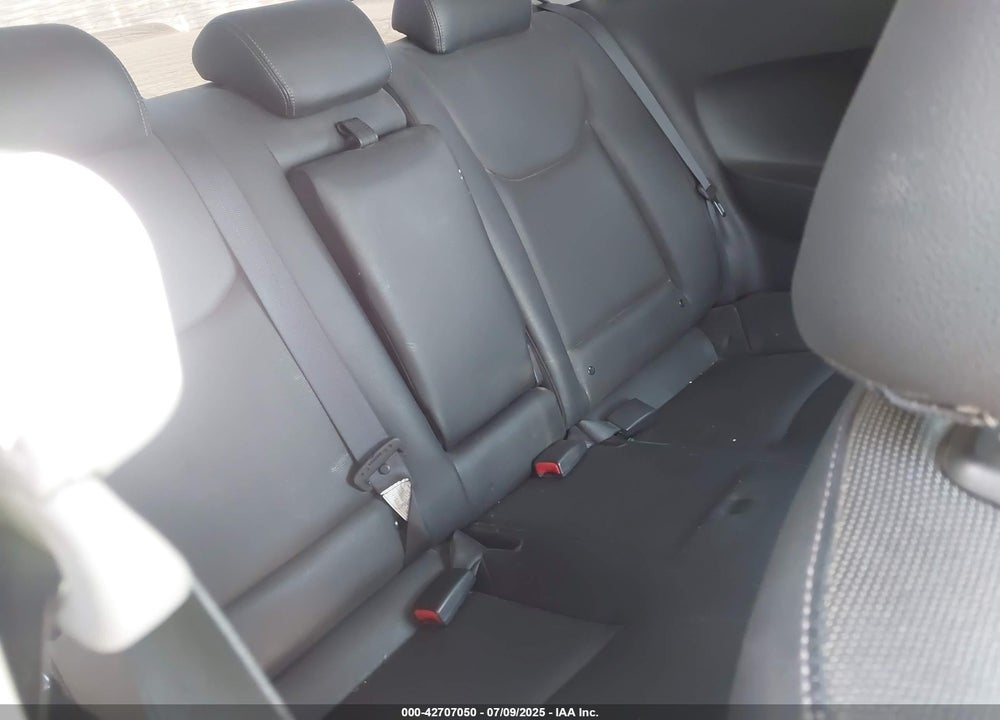 2013 HYUNDAI ELANTRA VIN: KMHDH6AE2DU010160