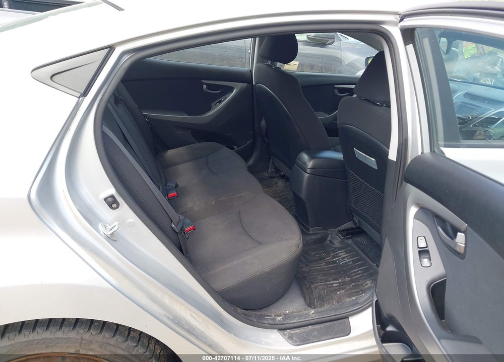2016 HYUNDAI ELANTRA GLS VIN: KMHDH4AH6GU607668