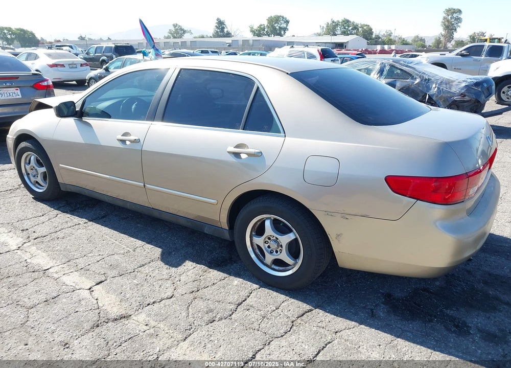 2005 HONDA ACCORD 2.4 LX VIN: JHMCM56445C005943