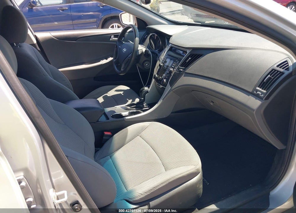 2011 HYUNDAI SONATA VIN: 5NPEB4AC7BH291974
