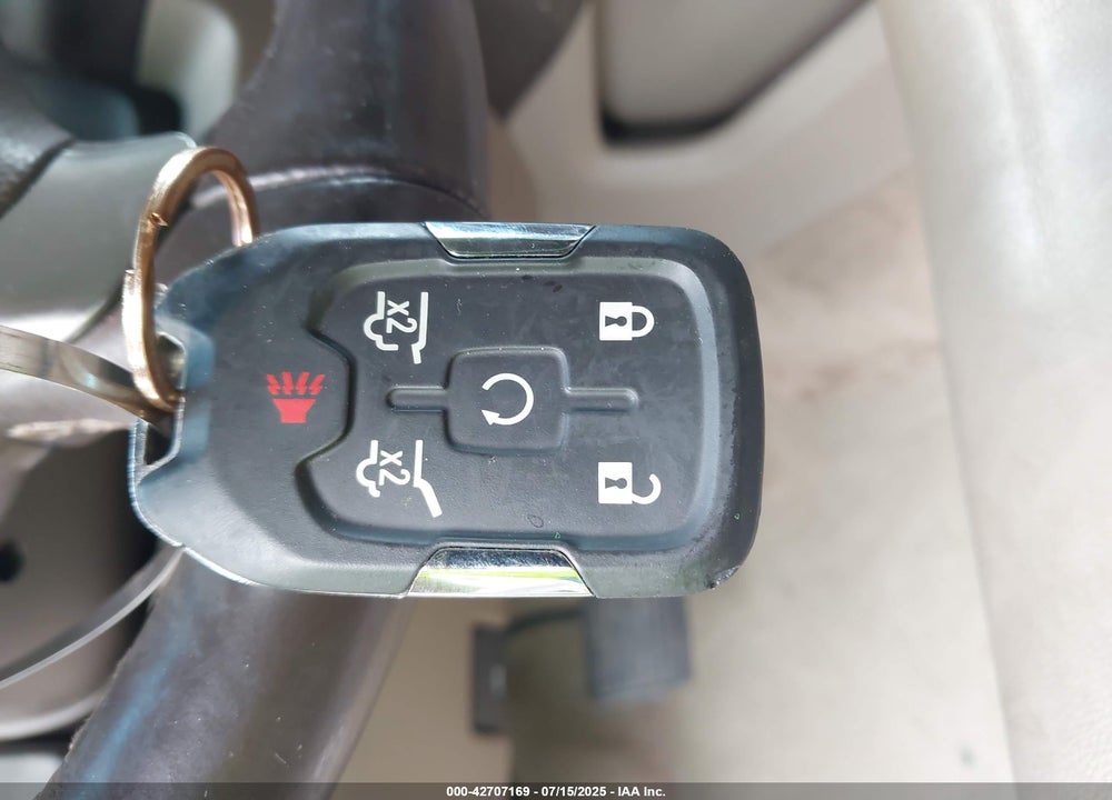 2018 CHEVROLET SUBURBAN VIN: 1GNSKHKC3JR156272