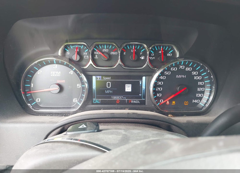 2018 CHEVROLET SUBURBAN VIN: 1GNSKHKC3JR156272