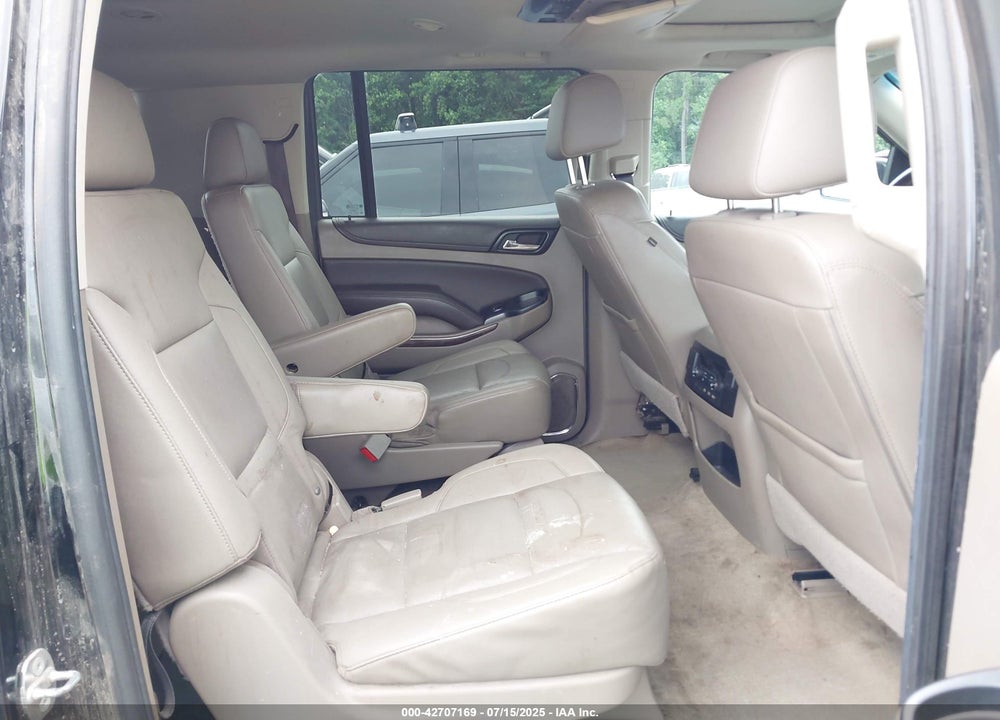 2018 CHEVROLET SUBURBAN VIN: 1GNSKHKC3JR156272