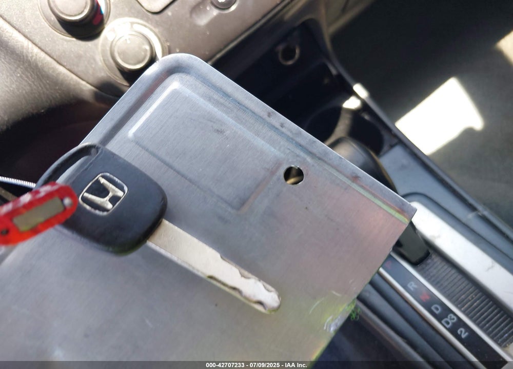 2003 HONDA CIVIC LX VIN: 2HGES165X3H572462