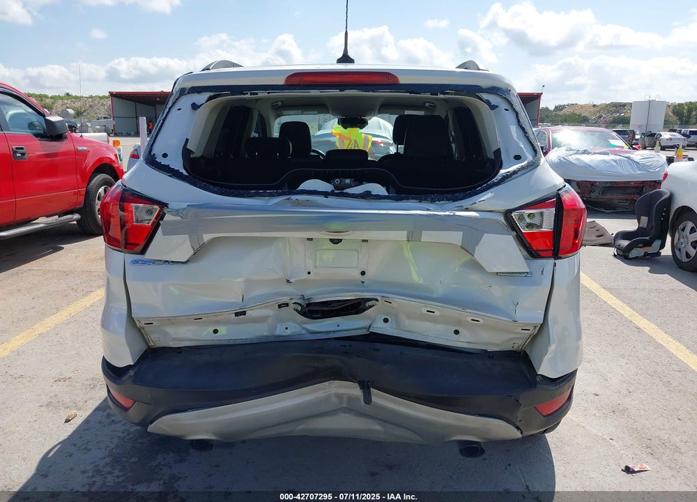 2019 FORD ESCAPE VIN: 1FMCU0HD0KUC32131
