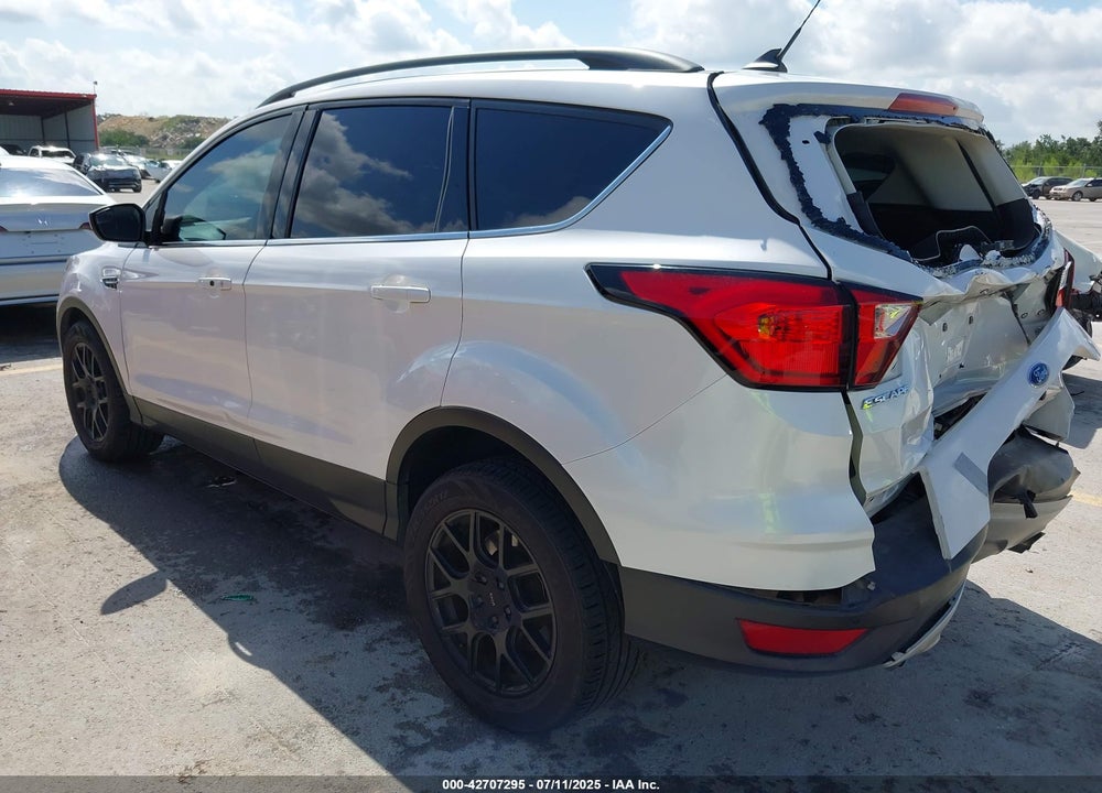 2019 FORD ESCAPE VIN: 1FMCU0HD0KUC32131