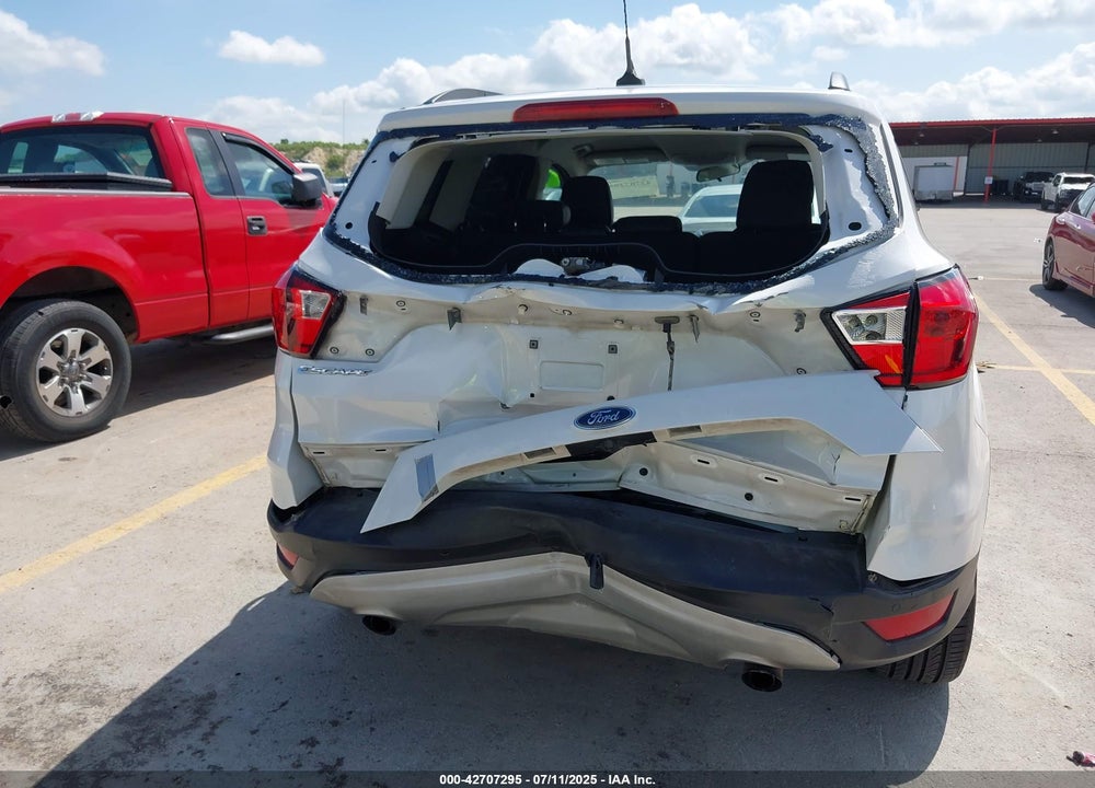 2019 FORD ESCAPE VIN: 1FMCU0HD0KUC32131
