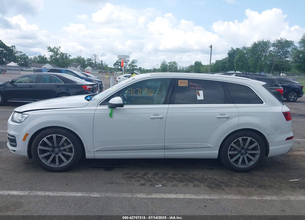 2017 AUDI Q7 VIN: WA1VAAF74HD008517