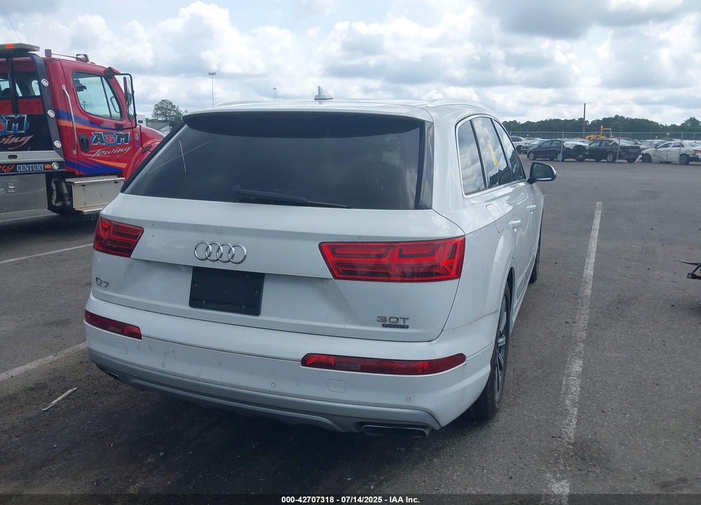 2017 AUDI Q7 VIN: WA1VAAF74HD008517