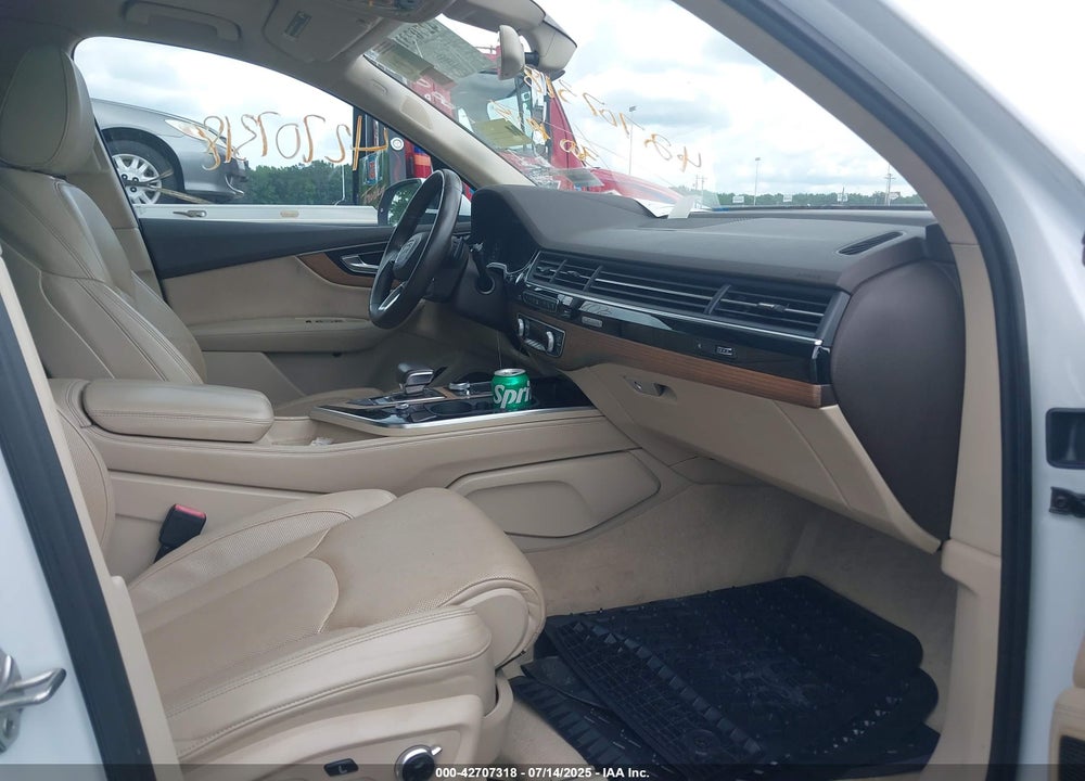 2017 AUDI Q7 VIN: WA1VAAF74HD008517