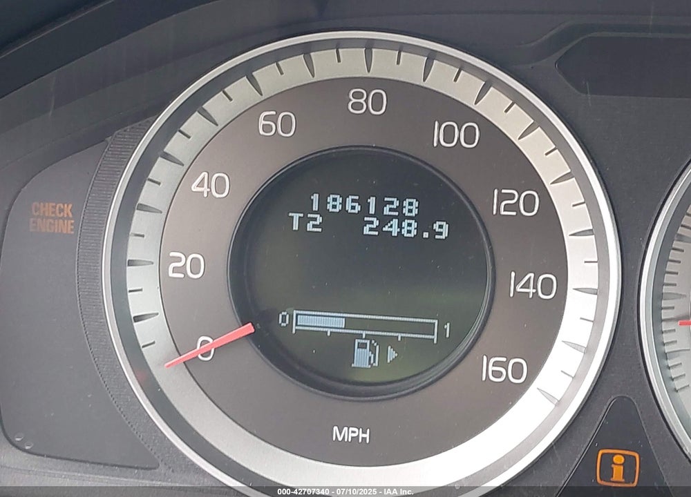2012 VOLVO XC60 VIN: YV4902DZ2C2292882
