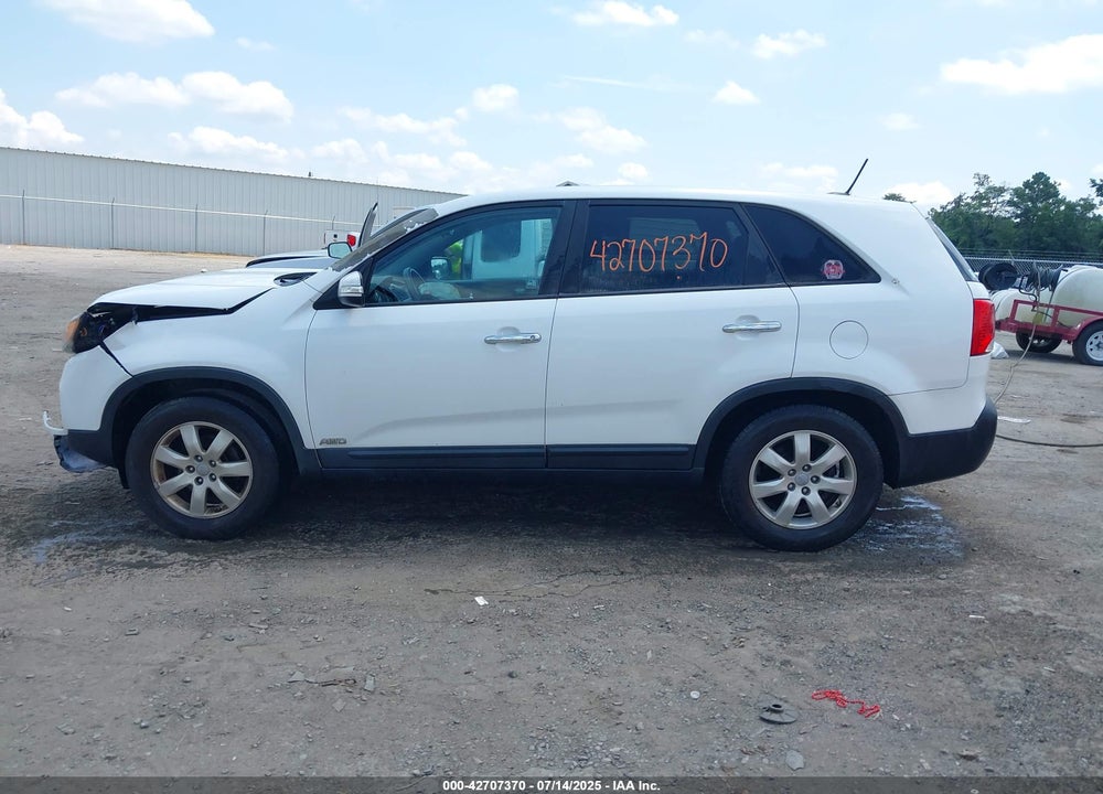 2013 KIA SORENTO VIN: 5XYKTCA6XDG407943