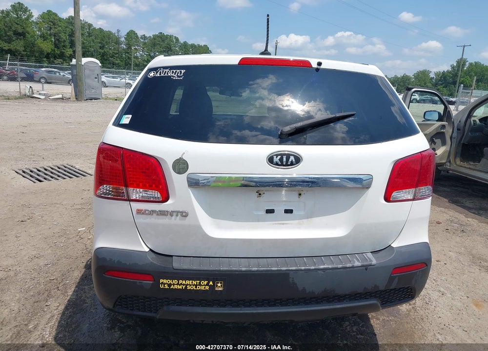 2013 KIA SORENTO VIN: 5XYKTCA6XDG407943