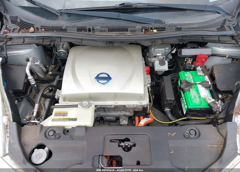 2015 NISSAN LEAF VIN: 1N4AZ0CP5FC308152