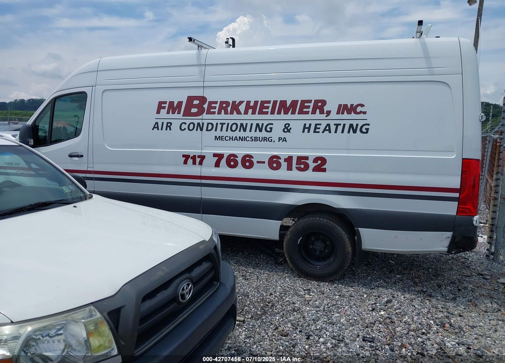 2024 MERCEDES-BENZ SPRINTER 3500 HIGH ROOF 4-CYL DIESEL HO VIN: W1Y5NCHY8RT189202