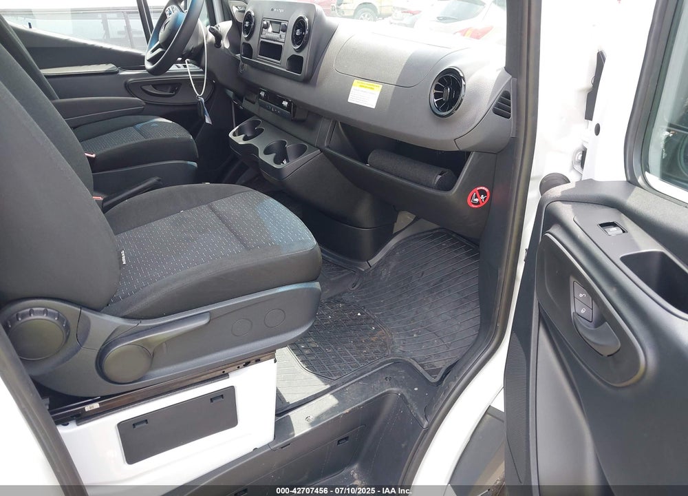2024 MERCEDES-BENZ SPRINTER 3500 HIGH ROOF 4-CYL DIESEL HO VIN: W1Y5NCHY8RT189202