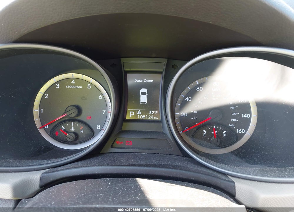 2013 HYUNDAI SANTA FE VIN: 5XYZU3LB3DG024674