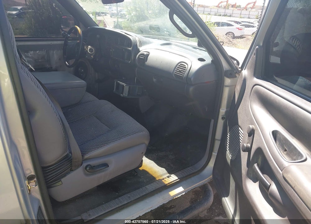 1999 DODGE RAM 1500 ST VIN: 3B7HC12YXXG240486