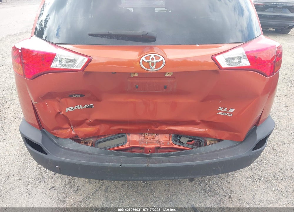 2015 TOYOTA RAV4 XLE VIN: JTMRFREV8FJ021275