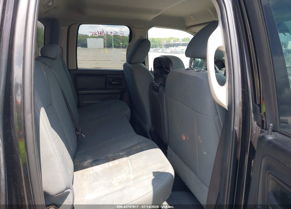 2017 RAM 1500 VIN: 1C6RR7FG9HS857905