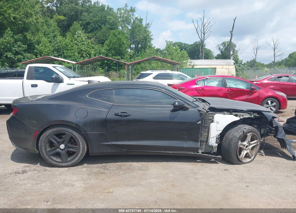 2017 CHEVROLET CAMARO VIN: 1G1FB1RS3H0198947