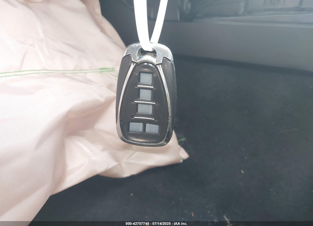 2017 CHEVROLET CAMARO VIN: 1G1FB1RS3H0198947