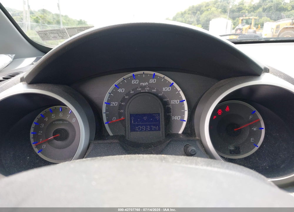 2010 HONDA FIT VIN: JHMGE8H44AS021833