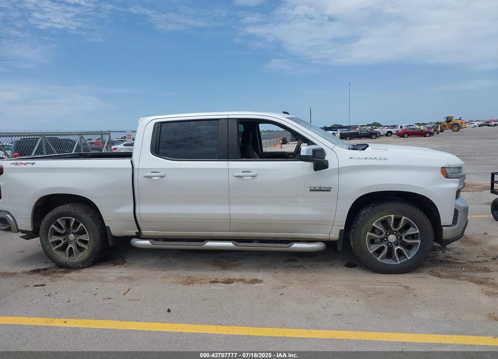 2021 CHEVROLET SILVERADO 1500 4WD SHORT BED LT VIN: 3GCUYDET8MG110462