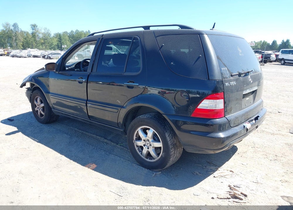 2005 MERCEDES-BENZ ML 500 VIN: 4JGAB75E45A541125