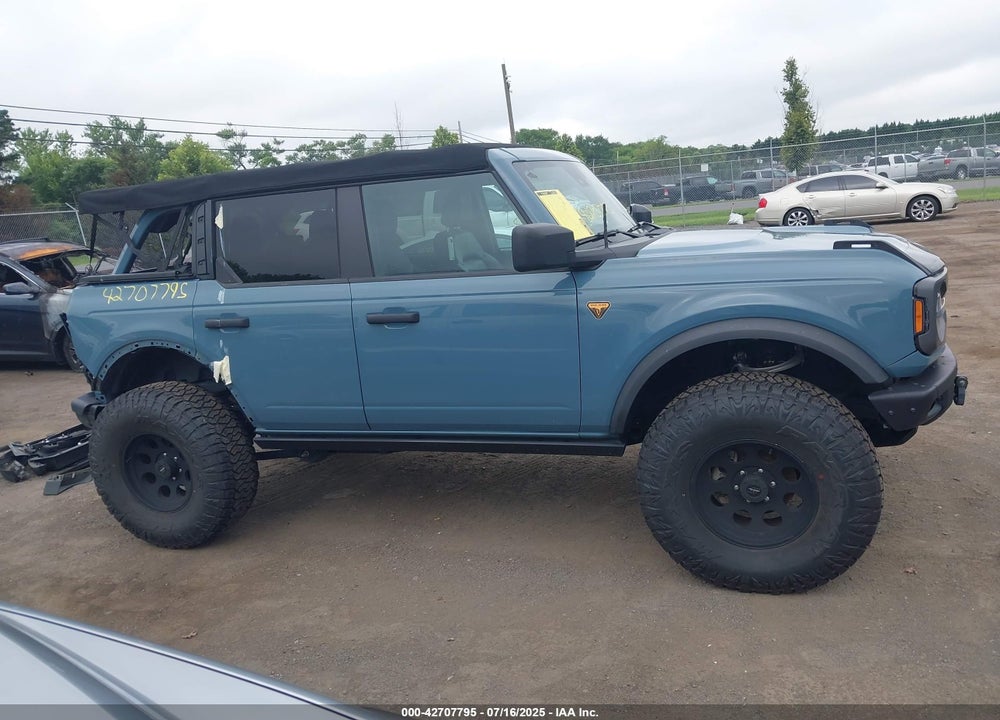2022 FORD BRONCO VIN: 1FMEE5DH4NLA73717