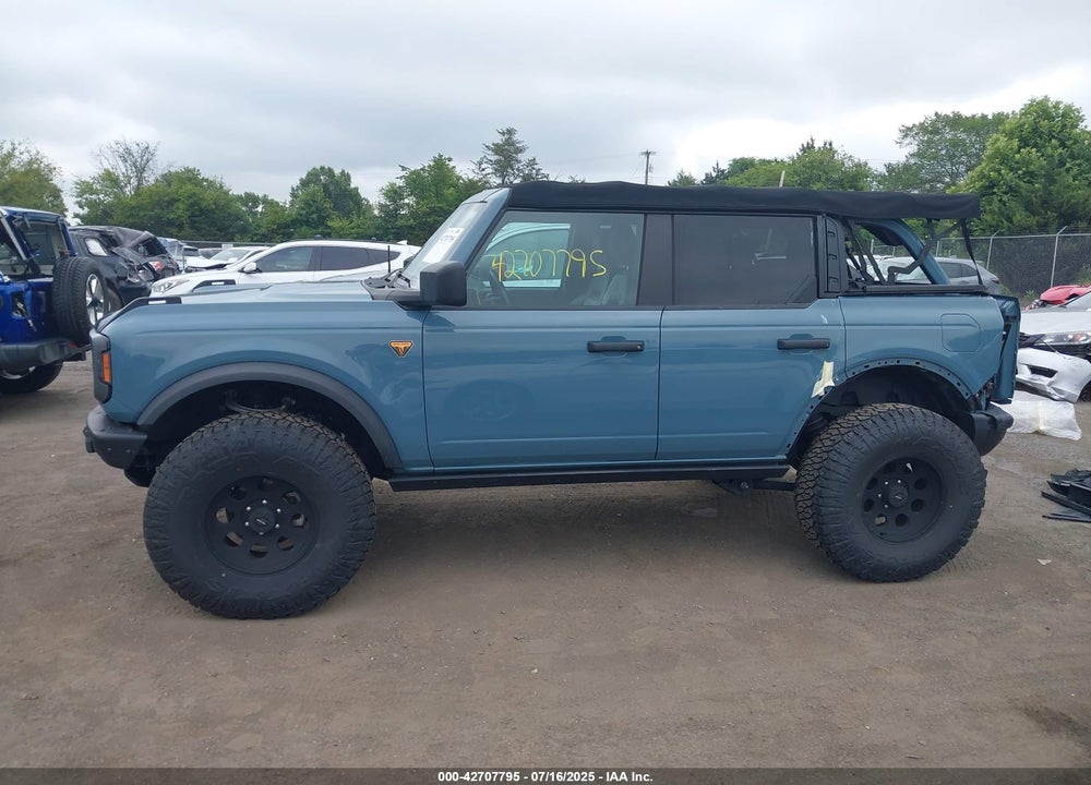 2022 FORD BRONCO VIN: 1FMEE5DH4NLA73717