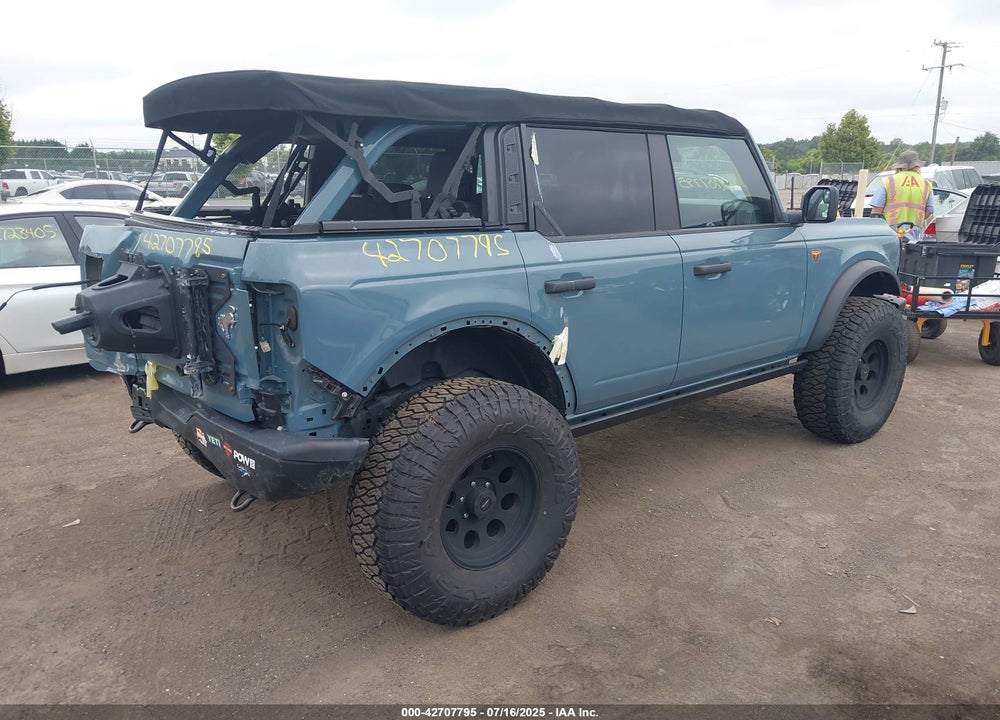 2022 FORD BRONCO VIN: 1FMEE5DH4NLA73717