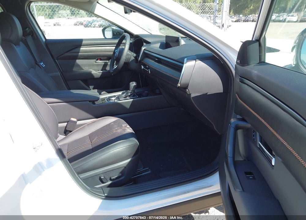 2025 MAZDA CX-50 HYBRID PREMIUM PLUS PACKAGE VIN: 7MMVAAEWXSN109464