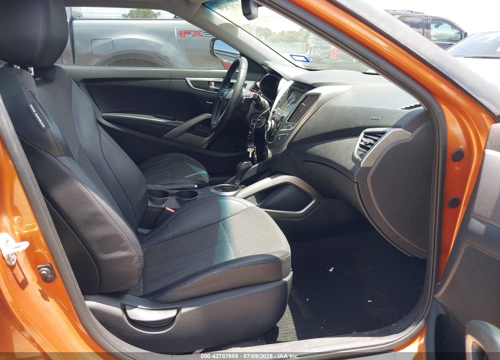 2013 HYUNDAI VELOSTER BASE W/BLACK VIN: KMHTC6AD0DU147017