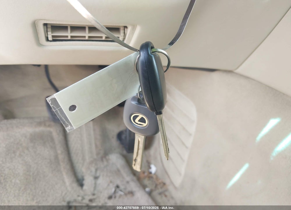 2002 LEXUS LS 430 VIN: JTHBN30F920068153