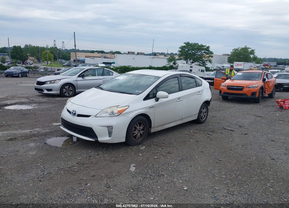 2013 TOYOTA PRIUS VIN: JTDKN3DU7D5588500