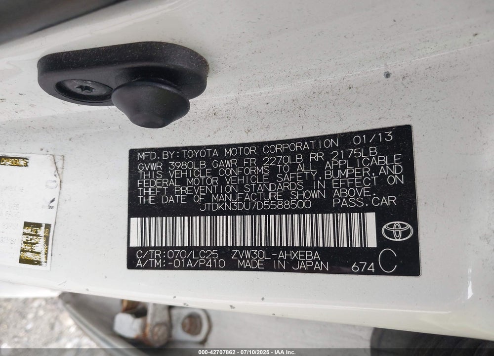 2013 TOYOTA PRIUS VIN: JTDKN3DU7D5588500