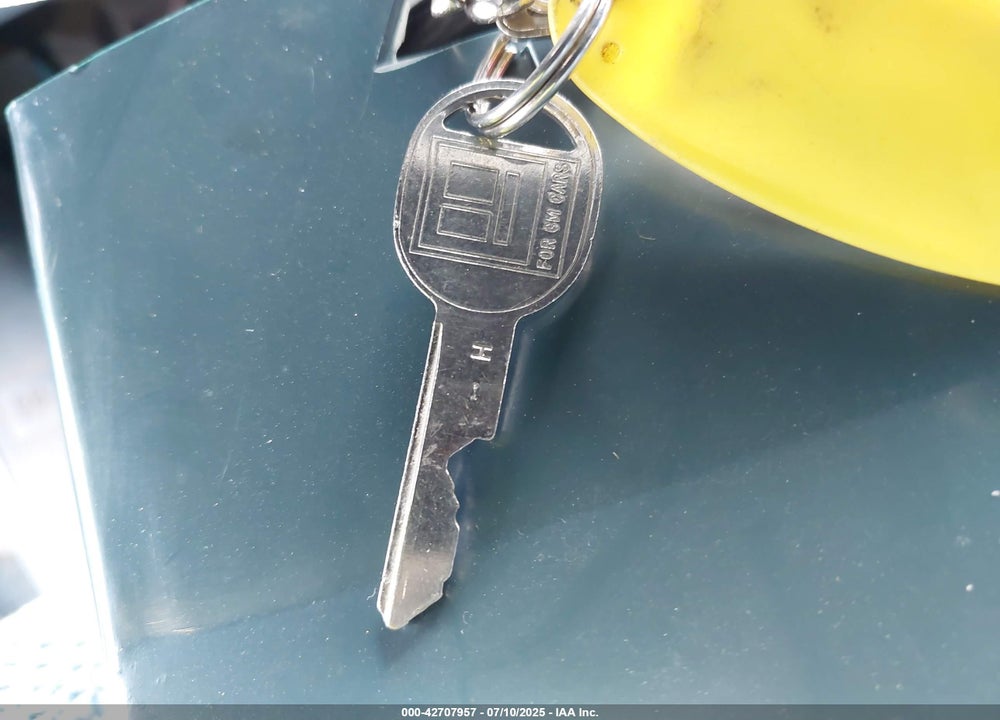 1994 CHEVROLET ASTRO VIN: 1GNDM19Z8RB122546