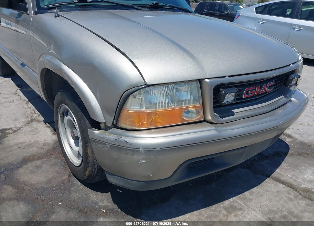 1999 GMC SONOMA SLS VIN: 1GTCS19X7X8506966