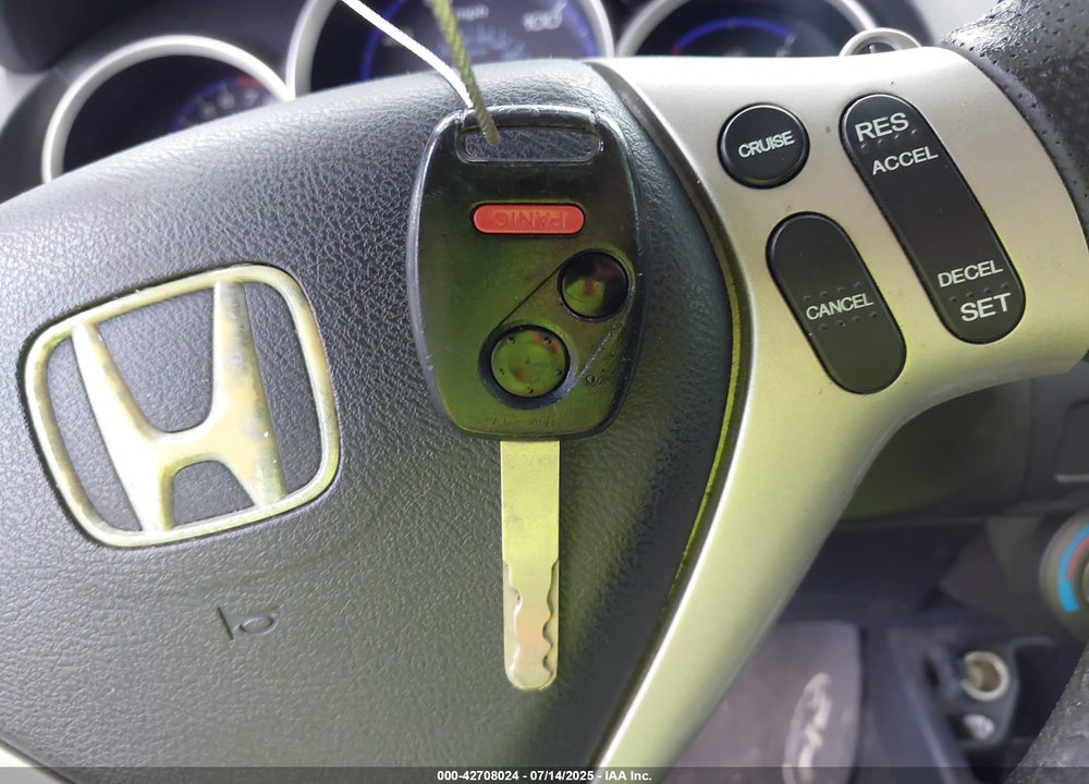 2008 HONDA FIT VIN: JHMGD38678S016515