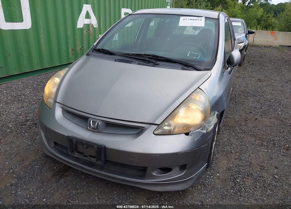 2008 HONDA FIT VIN: JHMGD38678S016515