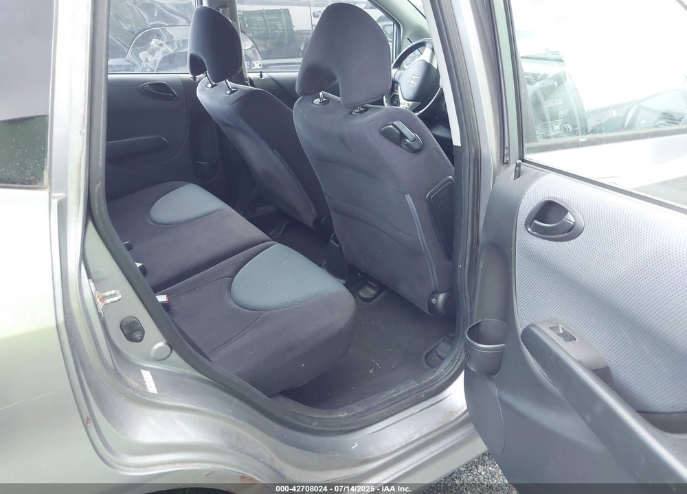2008 HONDA FIT VIN: JHMGD38678S016515