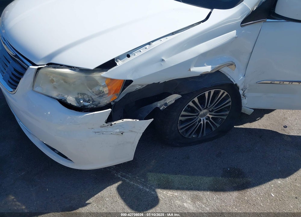 2013 CHRYSLER TOWN & COUNTRY S VIN: 2C4RC1HG4DR816260