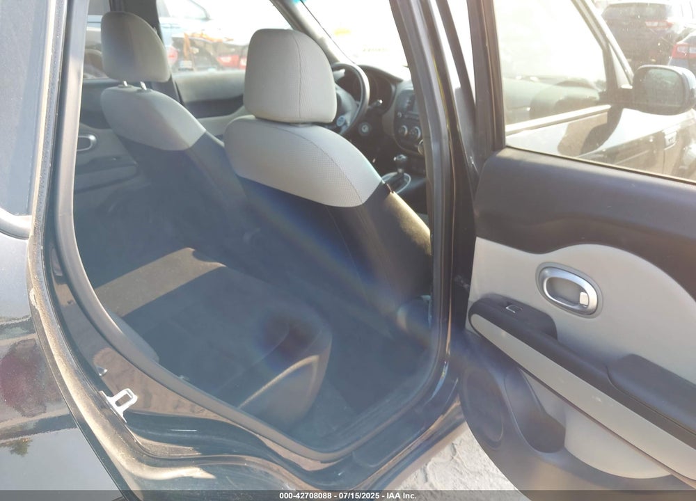 2017 KIA SOUL VIN: KNDJN2A26H7468514