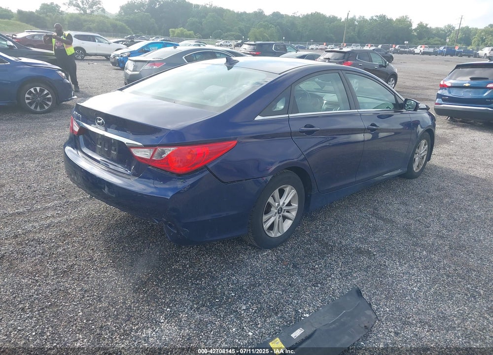 2014 HYUNDAI SONATA GLS VIN: 5NPEB4AC8EH823818