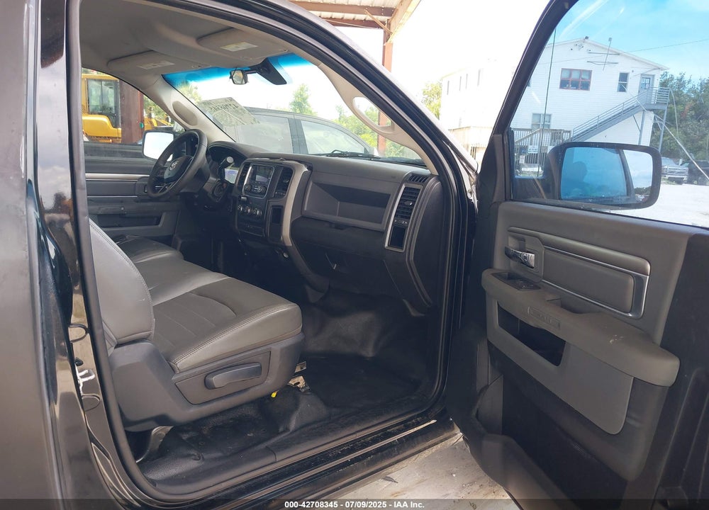 2013 RAM 1500 VIN: 3C6JR6AT0DG507821